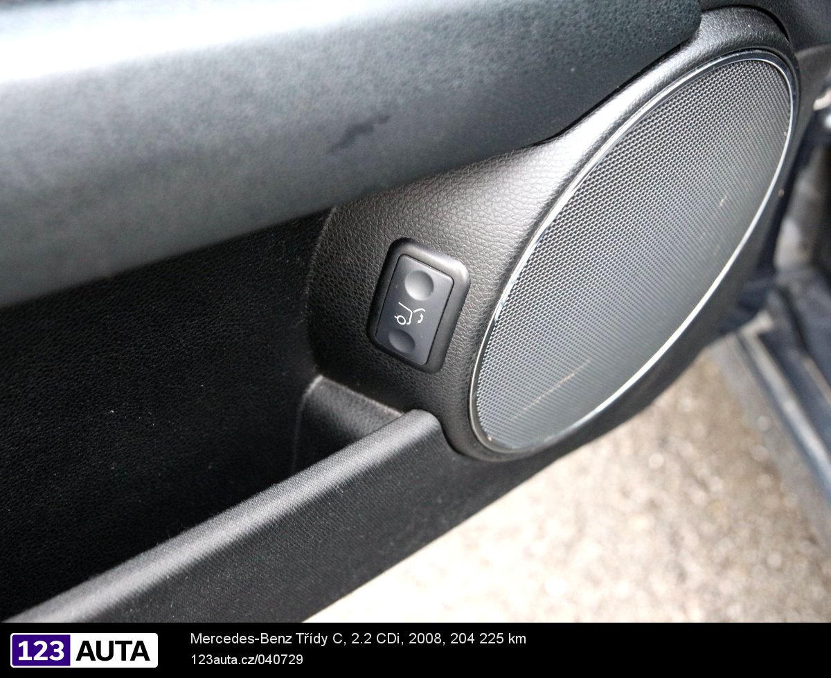 Mercedes-Benz Třídy C, 2008 - pohled č. 21