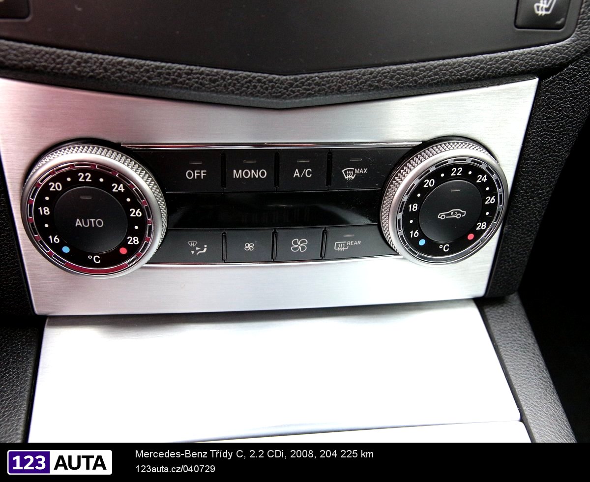 Mercedes-Benz Třídy C, 2008 - pohled č. 26