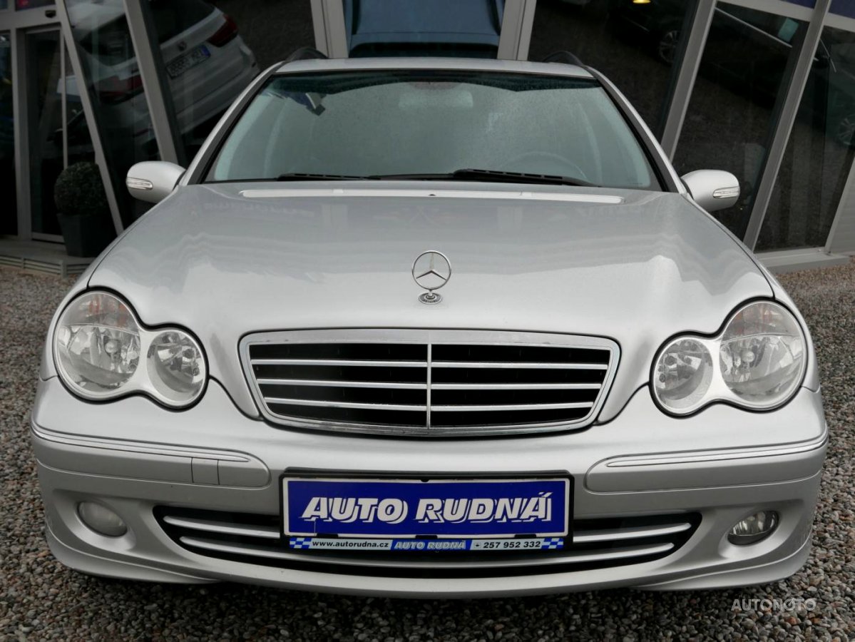 Mercedes-Benz Třídy C, 2005 - pohled č. 3
