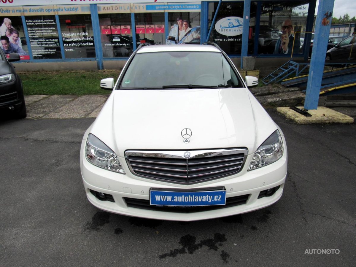Mercedes-Benz Třídy C, 2008 - pohled č. 2