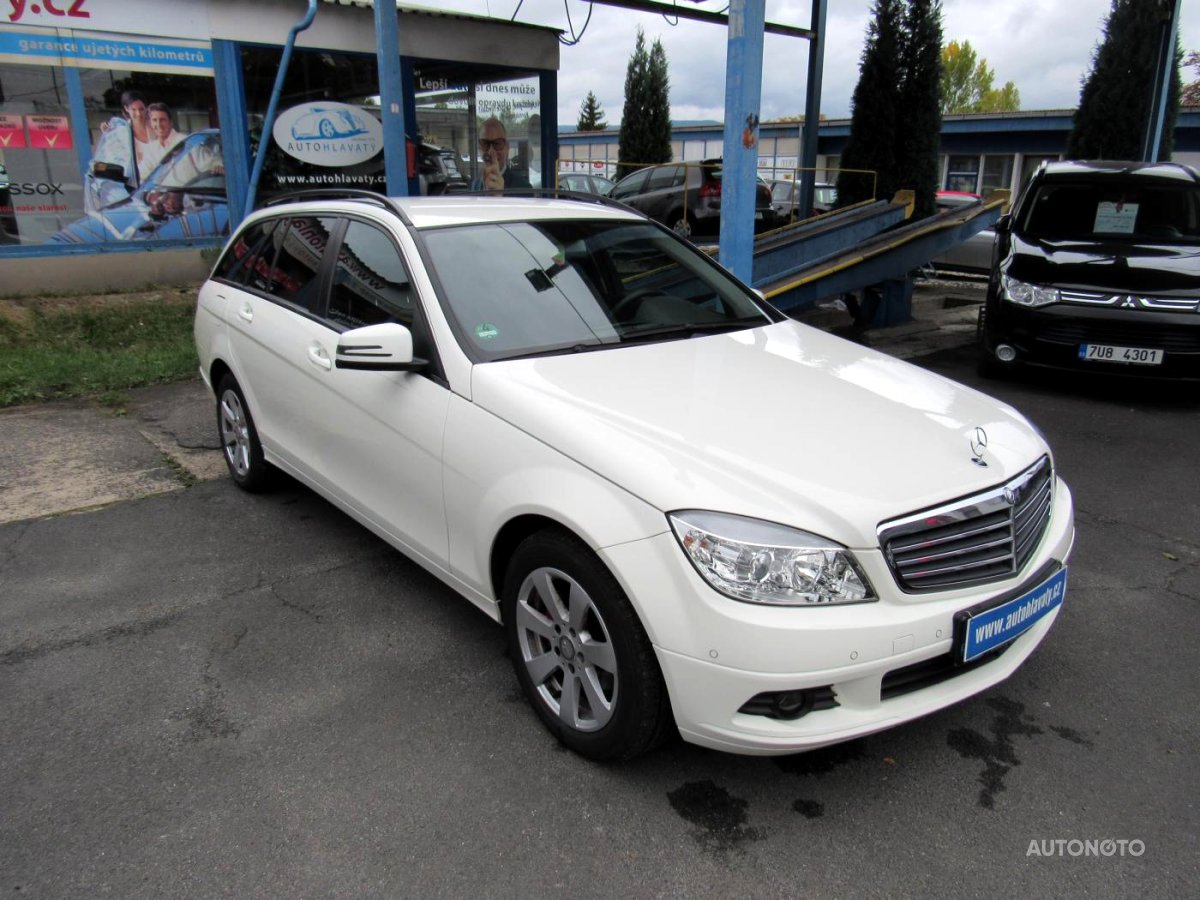 Mercedes-Benz Třídy C, 2008 - pohled č. 3