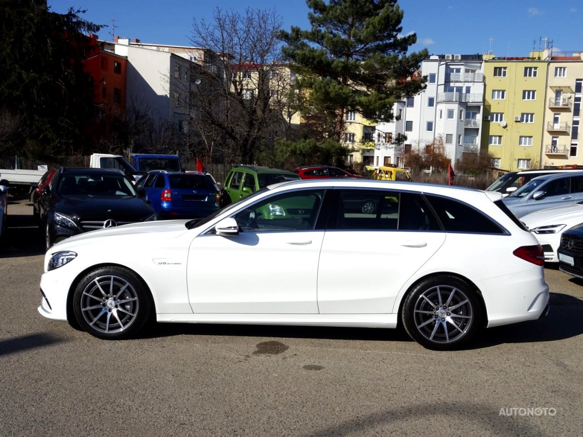 Mercedes-Benz Třídy C, 2019 - pohled č. 2