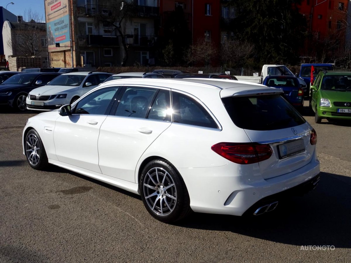 Mercedes-Benz Třídy C, 2019 - pohled č. 3