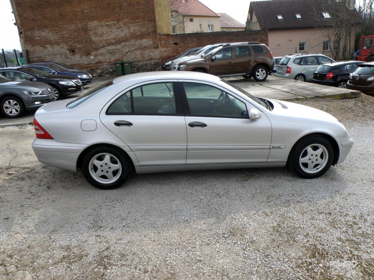 Mercedes-Benz Třídy C, 2003 - celkový pohled
