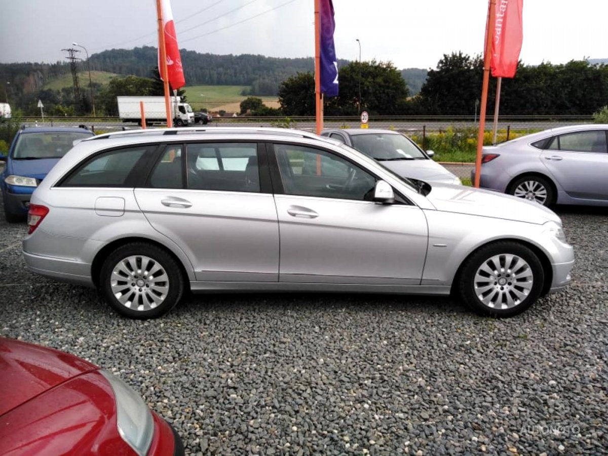 Mercedes-Benz Třídy C, 2008 - pohled č. 2