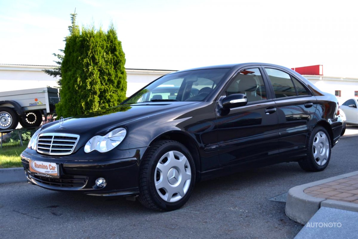 Mercedes-Benz Třídy C, 2004 - pohled č. 3