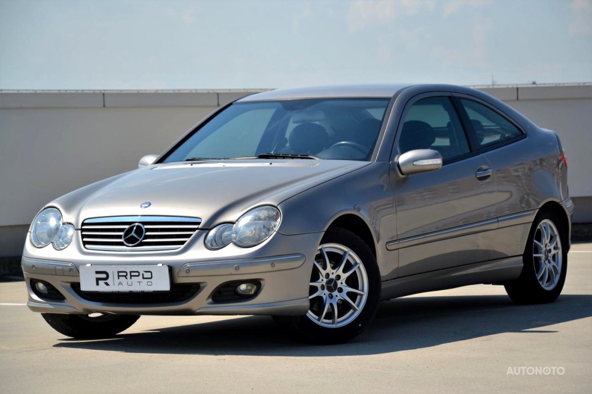 Mercedes-Benz Třídy C, 2006 - pohled č. 3