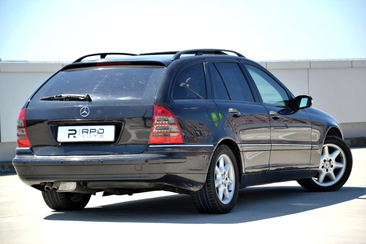 Mercedes-Benz Třídy C, 2001 - pohled č. 2