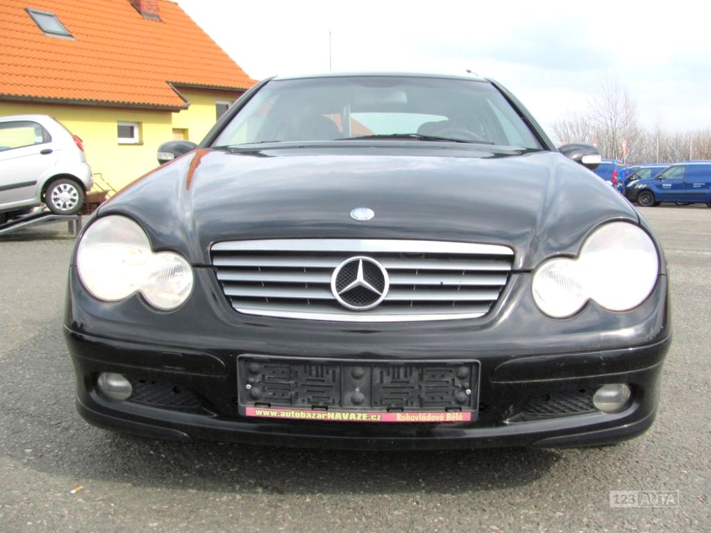Mercedes-Benz Třídy C, 2002 - pohled č. 11