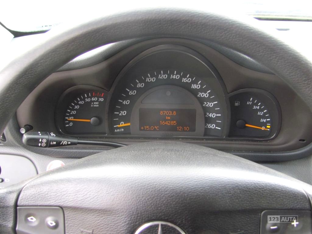 Mercedes-Benz Třídy C, 2002 - pohled č. 6