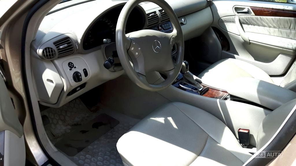 Mercedes-Benz Třídy C, 2001 - pohled č. 6