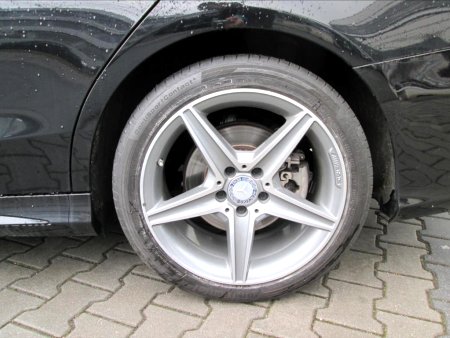 Mercedes-Benz Třídy C, 2015 - pohled č. 8