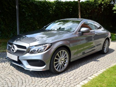 Mercedes-Benz Třídy C, 2017 - pohled č. 3