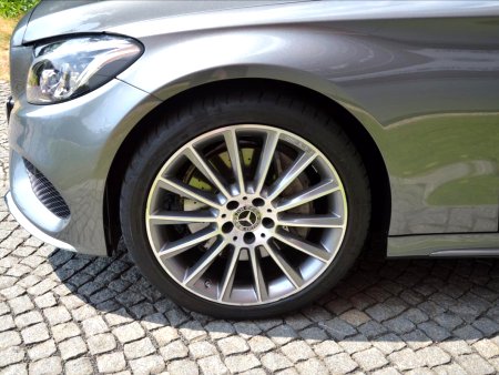 Mercedes-Benz Třídy C, 2017 - pohled č. 4
