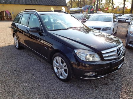 Mercedes-Benz Třídy C, 2011 - pohled č. 3