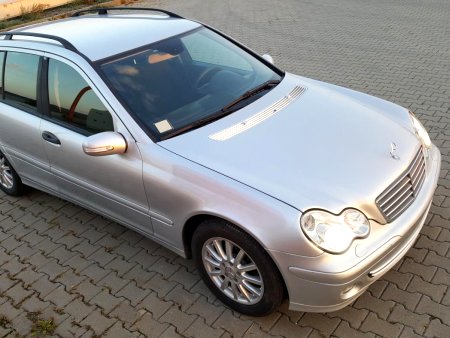 Mercedes-Benz Třídy C, 2007 - pohled č. 3