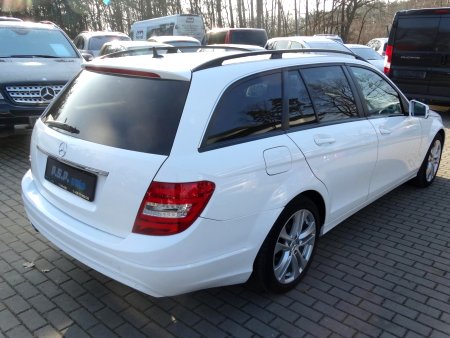 Mercedes-Benz Třídy C, 2014 - pohled č. 2