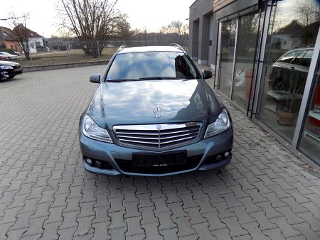 Mercedes-Benz Třídy C, 2012 - pohled č. 3