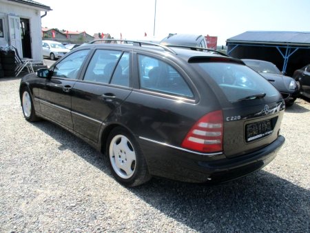 Mercedes-Benz Třídy C, 2002 - pohled č. 3