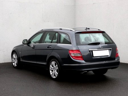 Mercedes-Benz Třídy C, 2008 - pohled č. 7