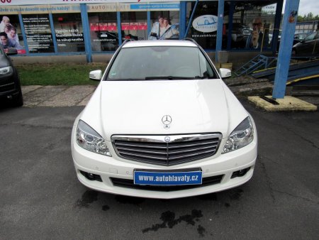 Mercedes-Benz Třídy C, 2008 - pohled č. 2