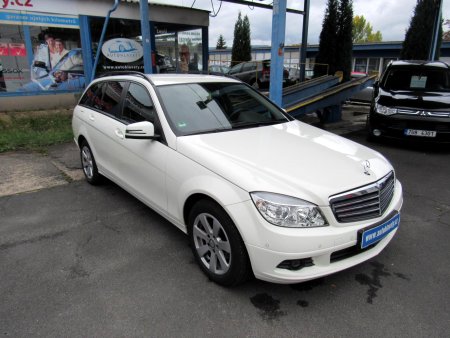 Mercedes-Benz Třídy C, 2008 - pohled č. 3