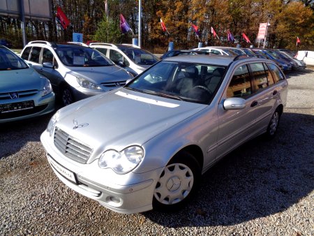 Mercedes-Benz Třídy C, 2006 - pohled č. 2
