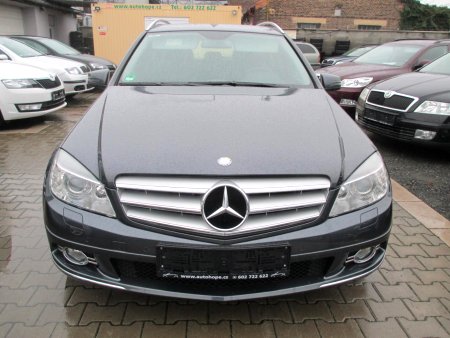 Mercedes-Benz Třídy C, 2008 - pohled č. 2