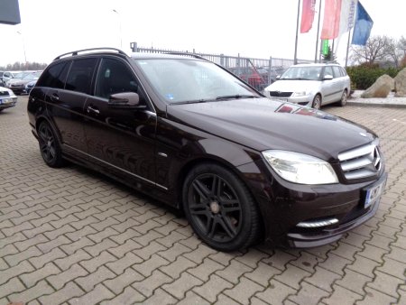 Mercedes-Benz Třídy C, 2011 - pohled č. 3