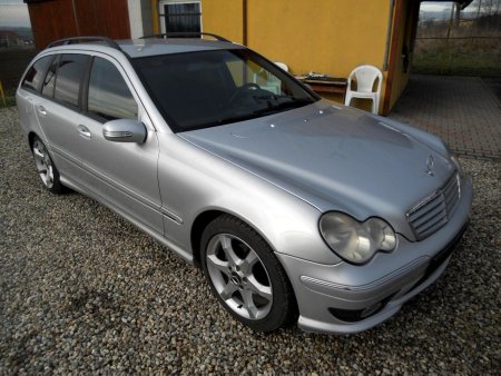Mercedes-Benz Třídy C, 2007 - pohled č. 3