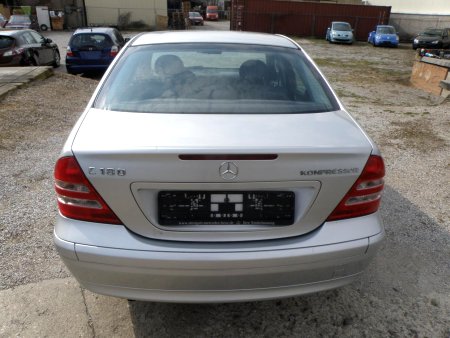 Mercedes-Benz Třídy C, 2003 - pohled č. 3