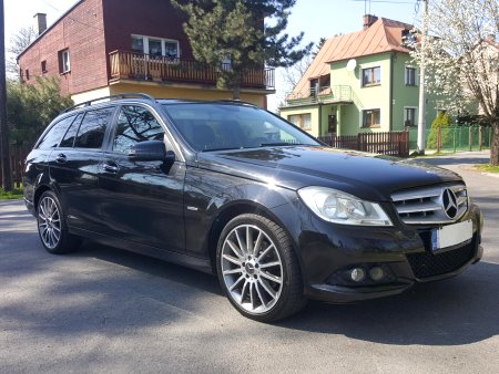 Mercedes-Benz Třídy C, 2011 - pohled č. 3