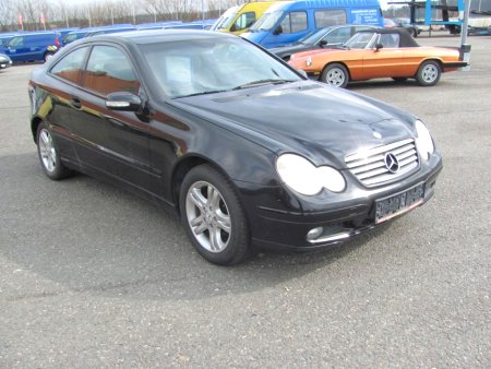 Mercedes-Benz Třídy C, 2002 - pohled č. 12