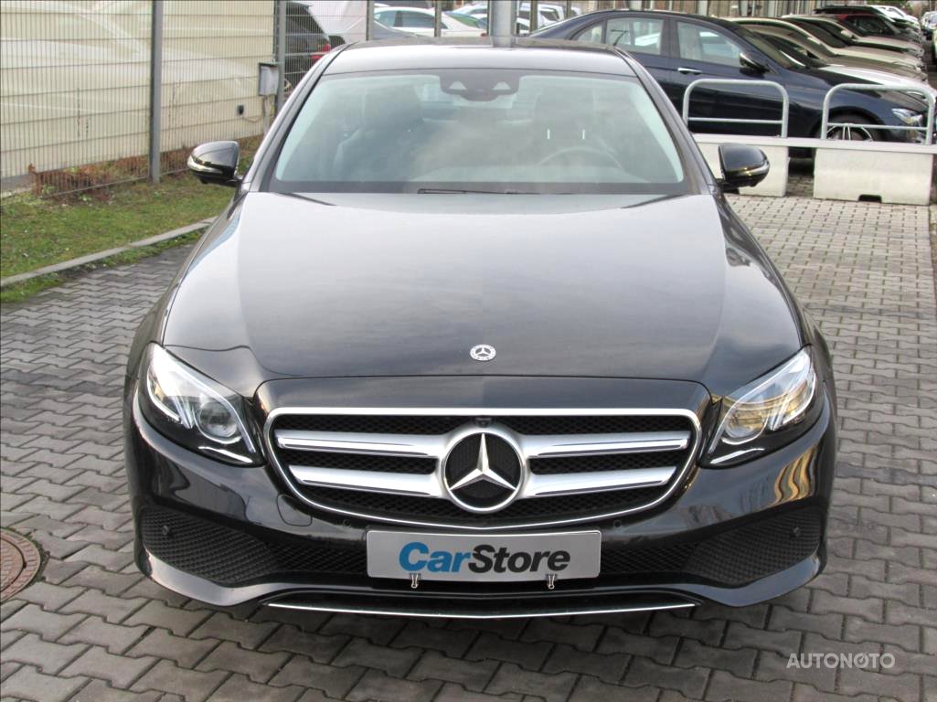 Mercedes-Benz Třídy E, 2017 - pohled č. 2