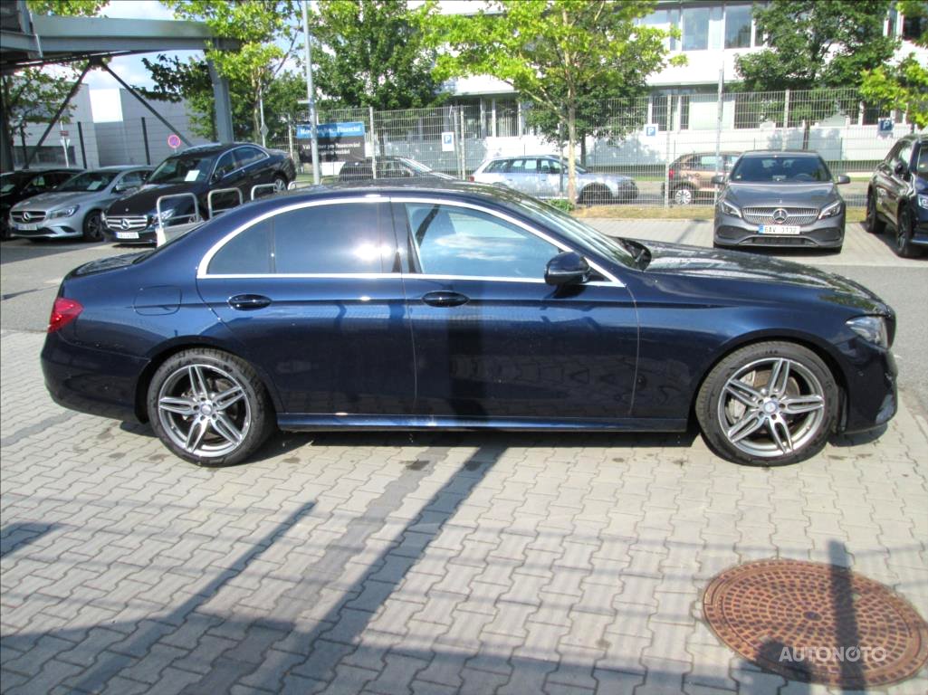 Mercedes-Benz Třídy E, 2016 - pohled č. 4