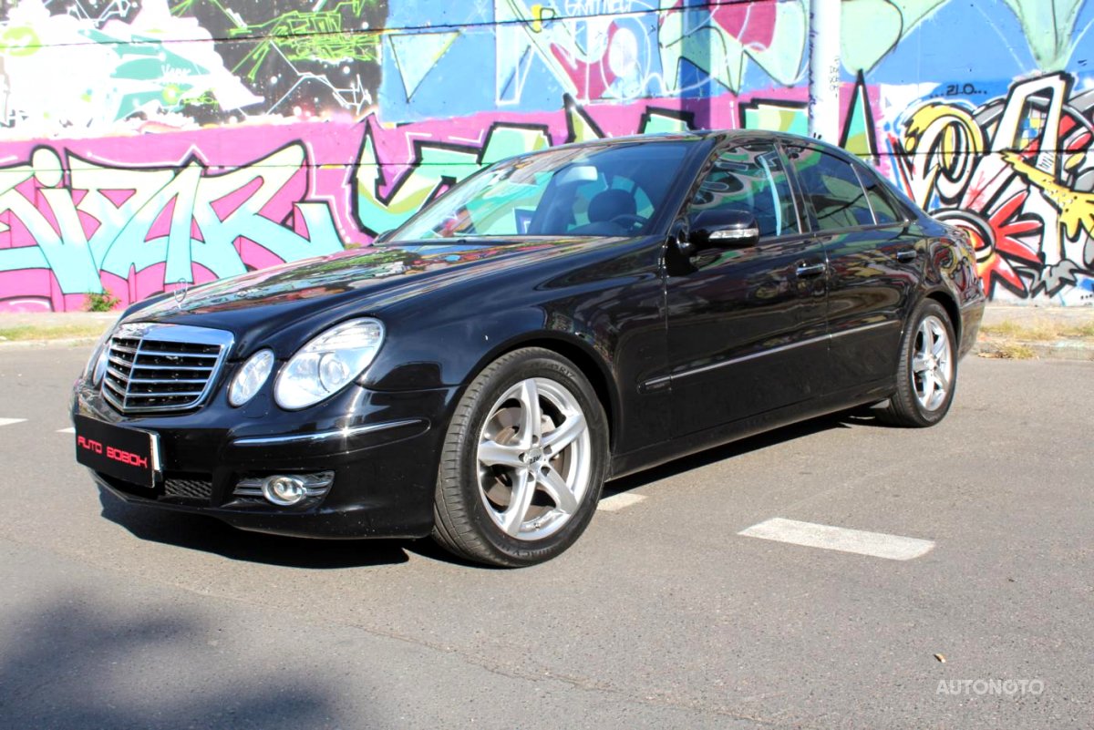 Mercedes-Benz Třídy E, 2006 - pohled č. 2