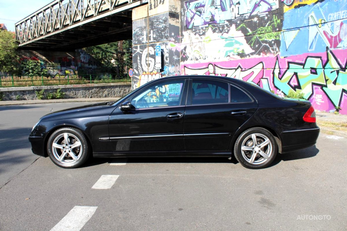 Mercedes-Benz Třídy E, 2006 - pohled č. 3