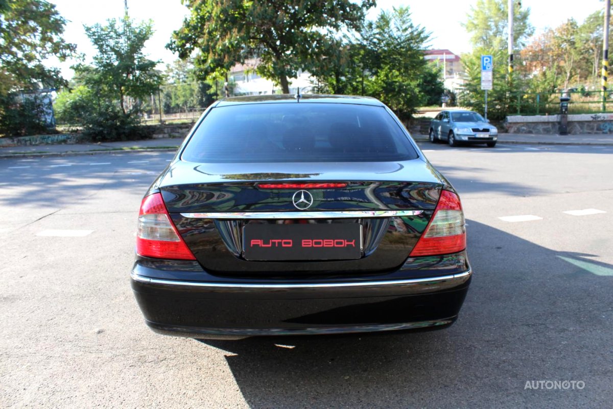 Mercedes-Benz Třídy E, 2006 - pohled č. 5