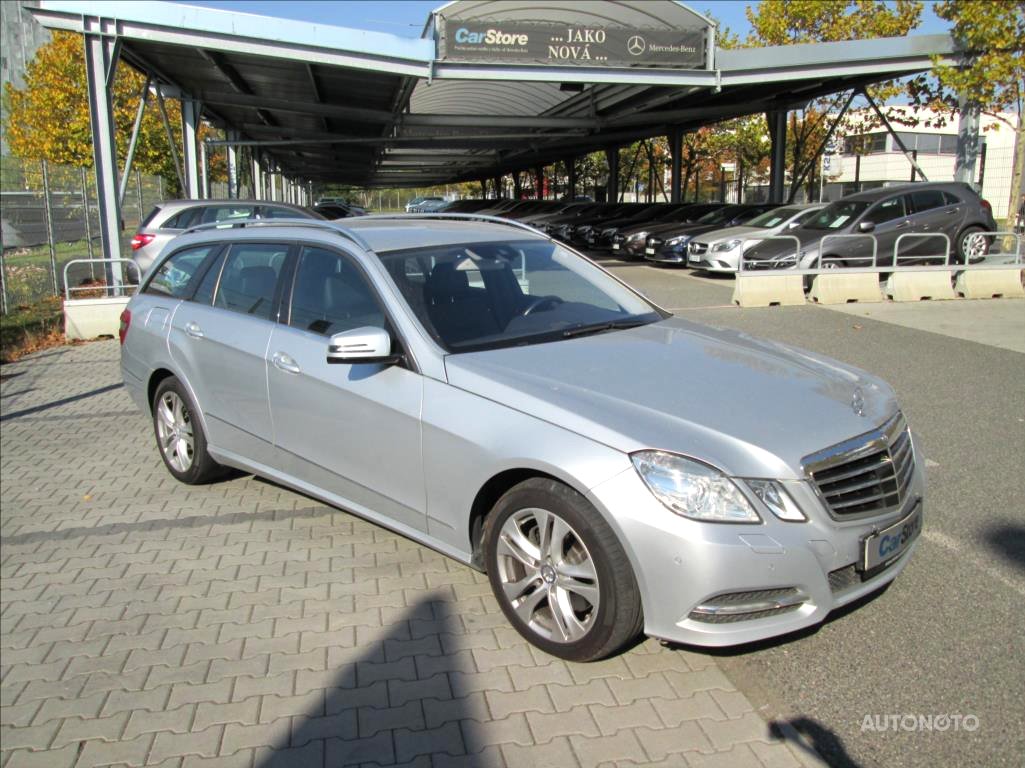 Mercedes-Benz Třídy E, 2012 - pohled č. 2