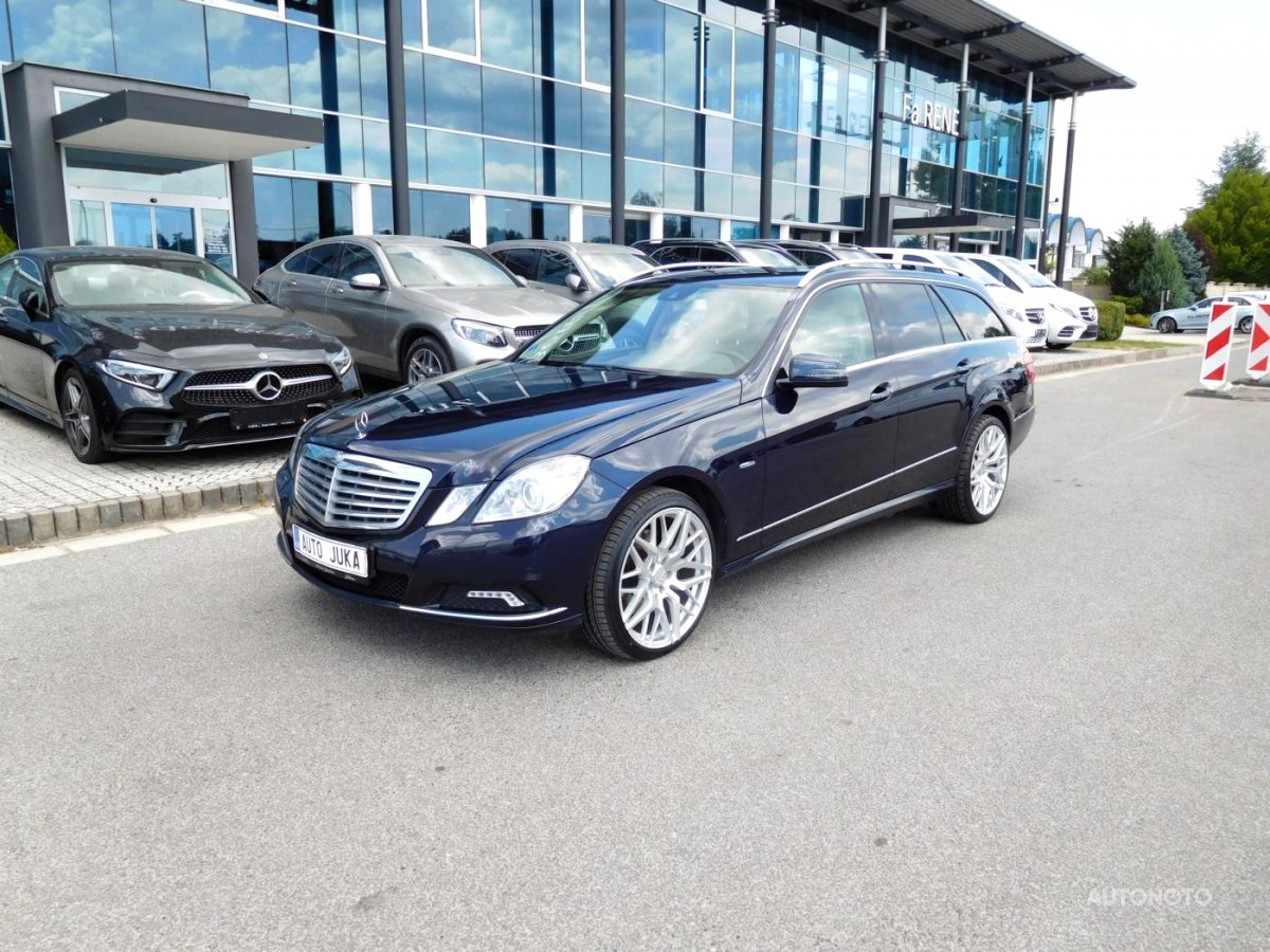 Mercedes-Benz Třídy E, 2009 - pohled č. 2