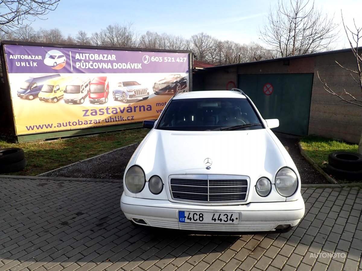 Mercedes-Benz Třídy E, 1998 - celkový pohled