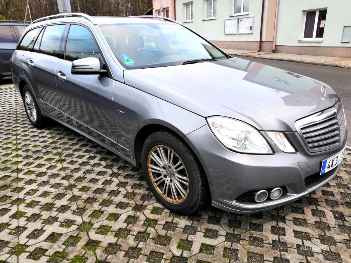 Mercedes-Benz Třídy E, 2011 - pohled č. 2