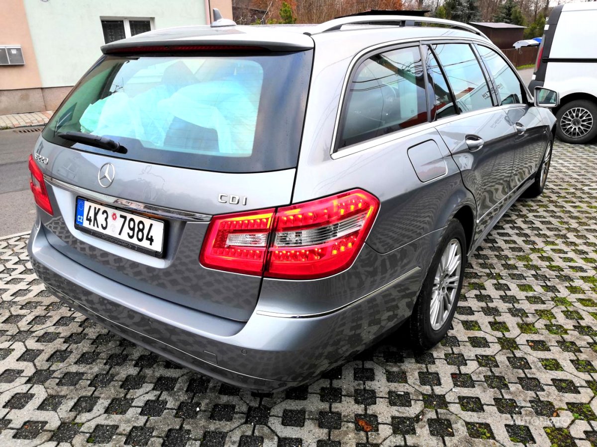 Mercedes-Benz Třídy E, 2011 - pohled č. 3