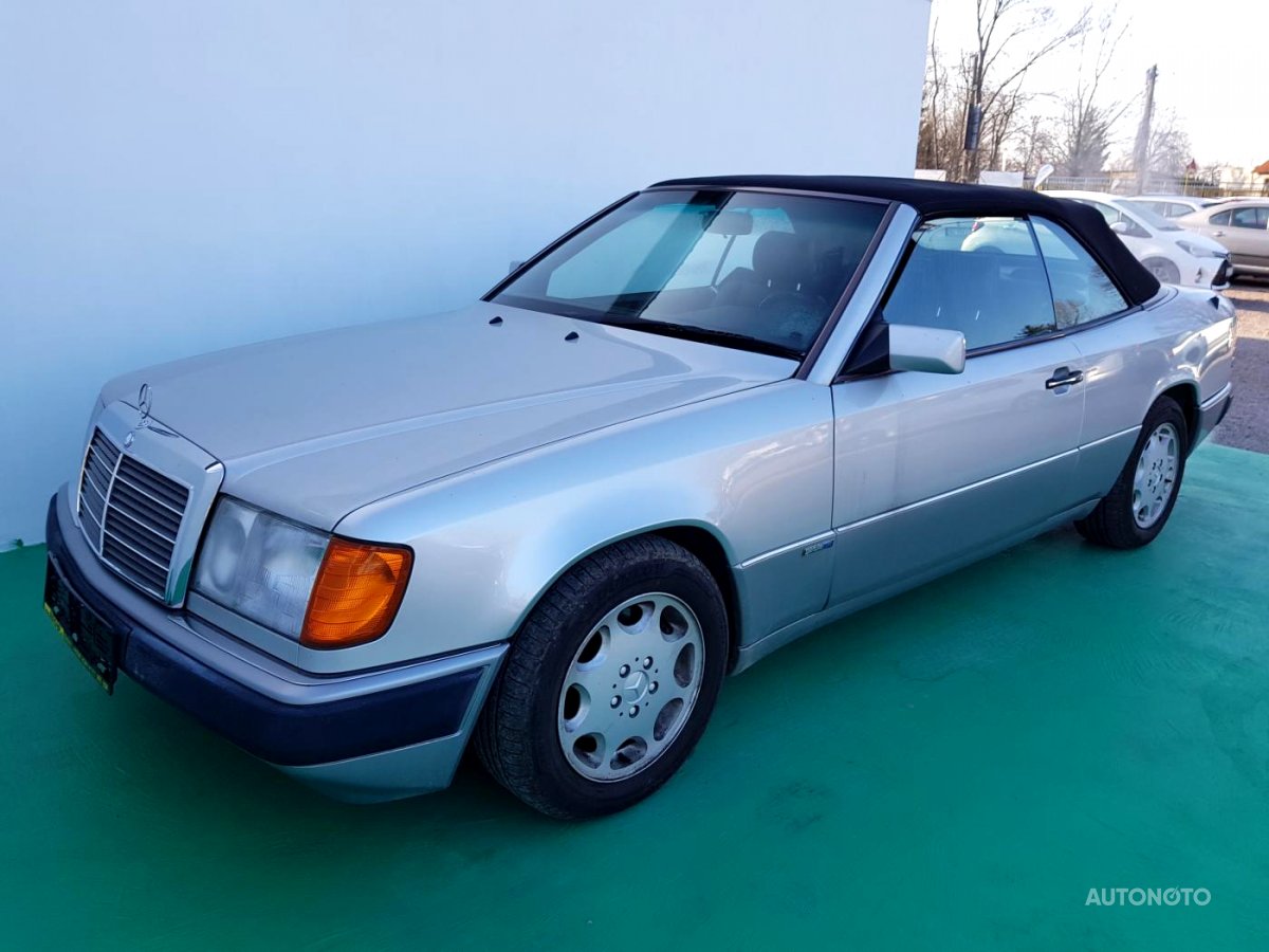 Mercedes-Benz Třídy E, 1993 - pohled č. 3