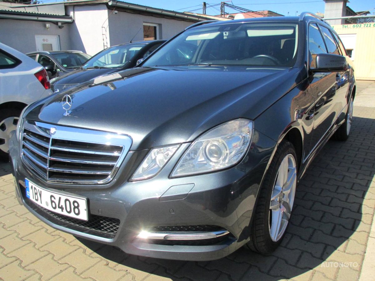 Mercedes-Benz Třídy E, 2012 - pohled č. 3