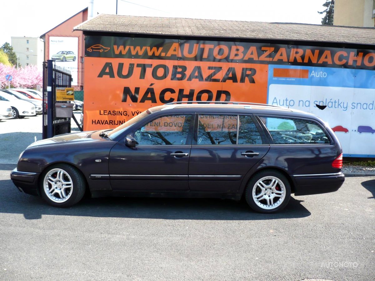 Mercedes-Benz Třídy E, 1999 - pohled č. 2