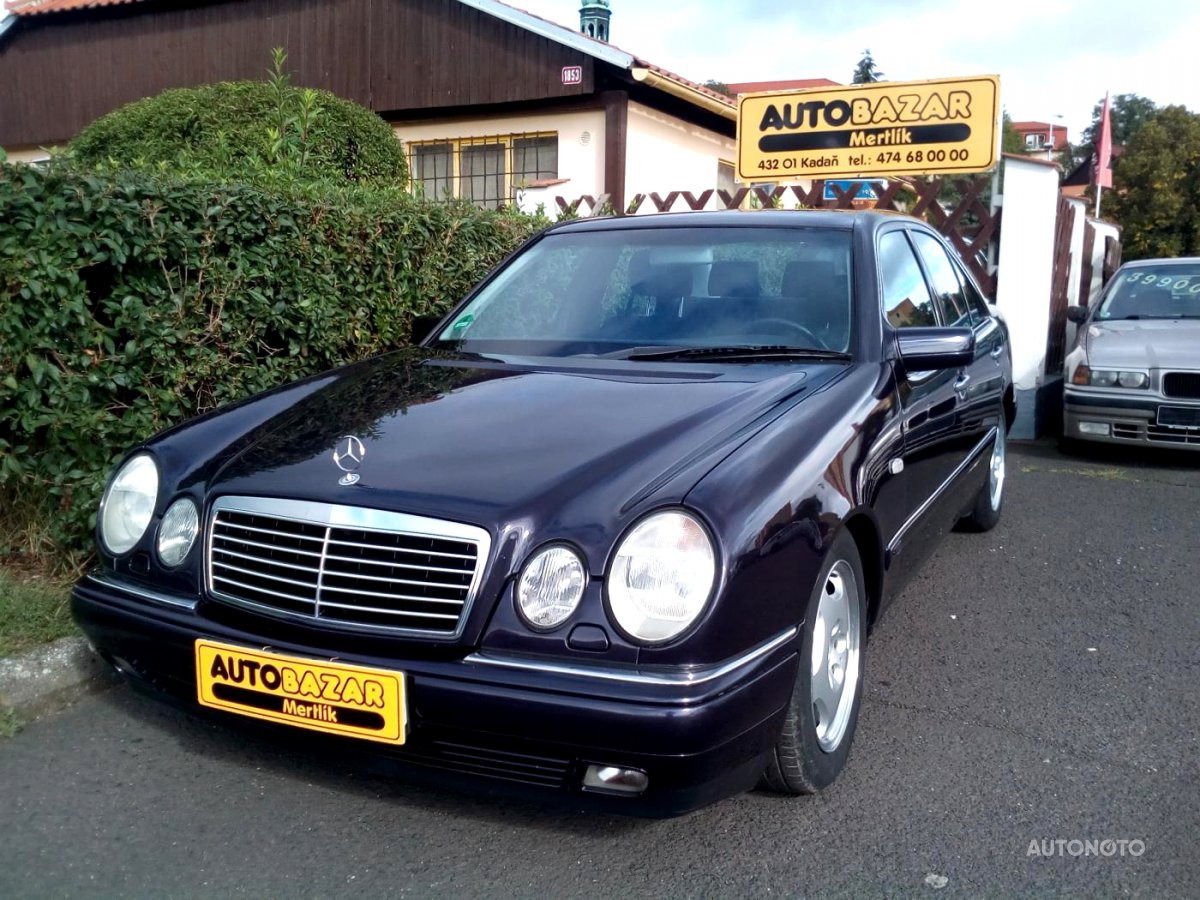 Mercedes-Benz Třídy E, 1999 - celkový pohled