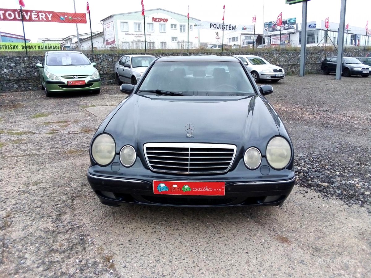 Mercedes-Benz Třídy E, 2000 - pohled č. 2