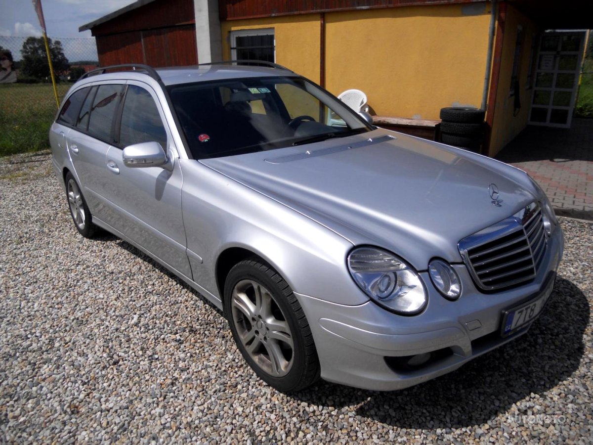 Mercedes-Benz Třídy E, 2008 - pohled č. 3