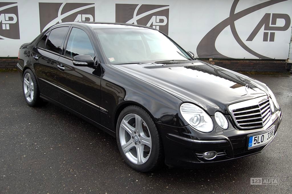 Mercedes-Benz Třídy E, 2008 - celkový pohled